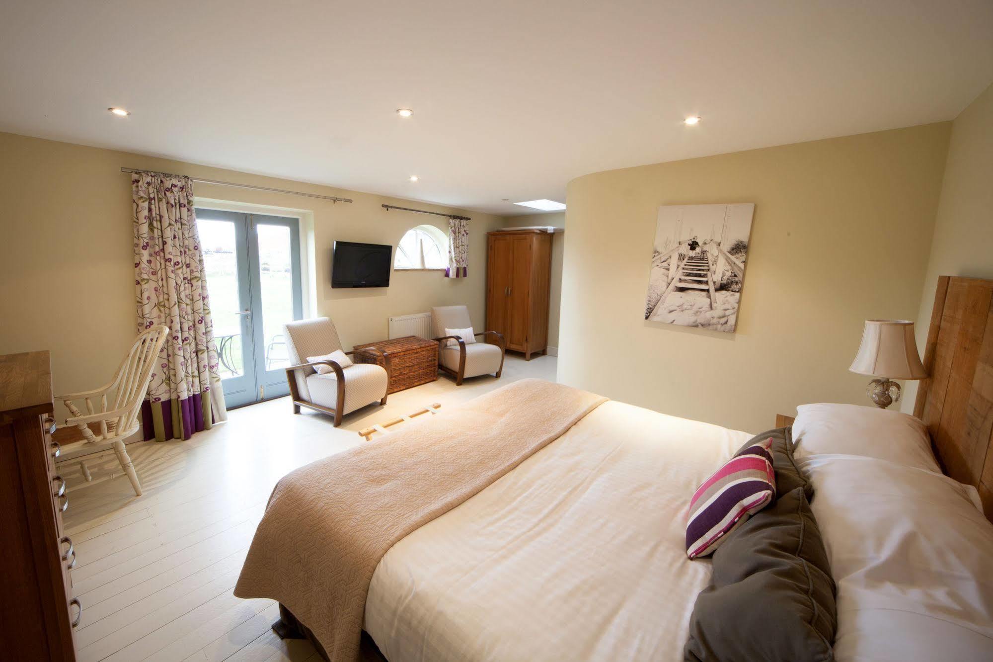Titchwell Manor Hotel Exterior photo