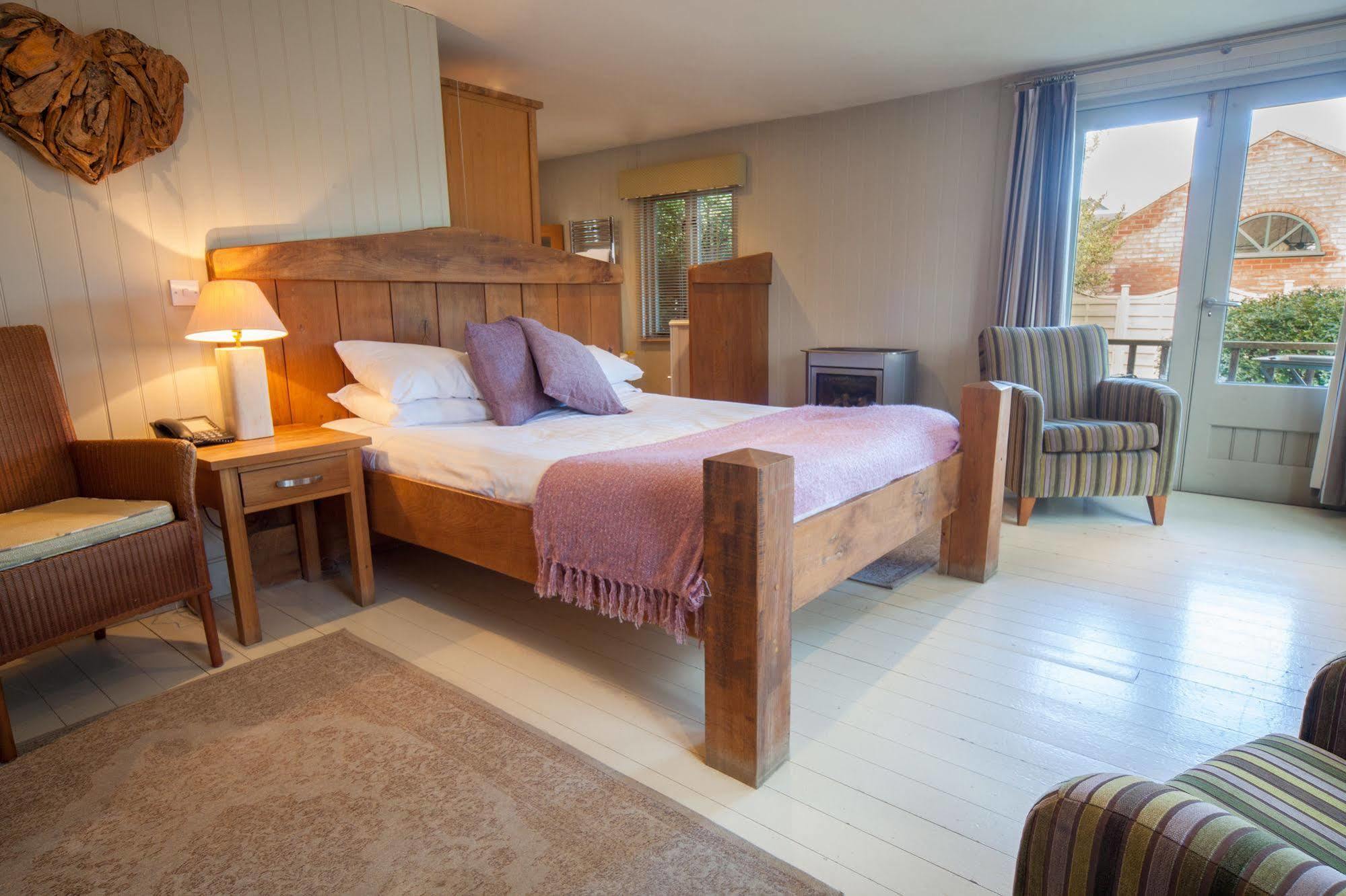 Titchwell Manor Hotel Exterior photo